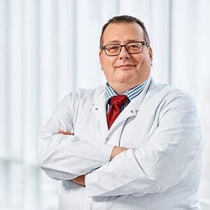 Prof. Dr. med. Stefan Bauer Prof. Dr. med. Stefan Bauer