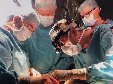 Herzklappe schonend reparieren: Patientin am MEDICLIN Herzzentrum Lahr wird mit neuem Verfahren operiert