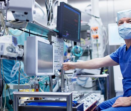 Patienten mit Blut durchströmen