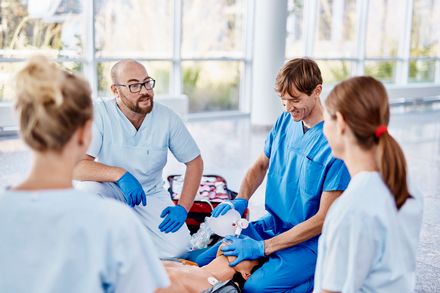 „Woche der Wiederbelebung“ - Reanimationstraining in Lahrer Innenstadt