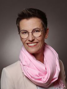 Susanne Harter Susanne Harter