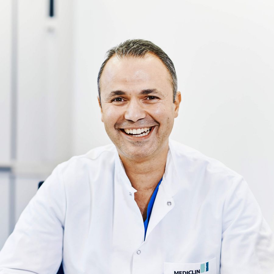 Ass. Prof. Dr. (Univ. Alex.) Yasser Hegazy
